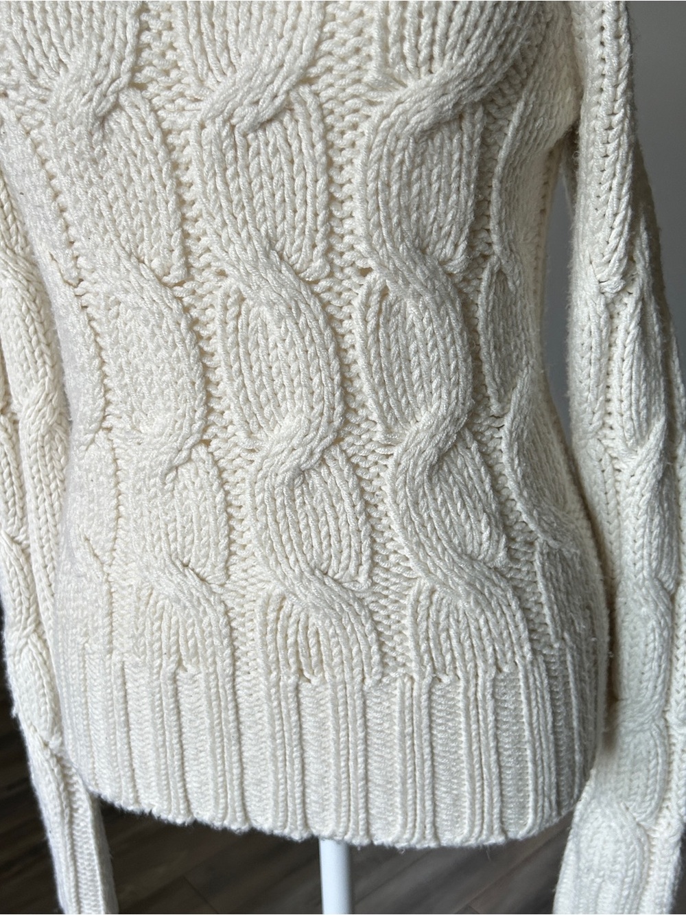Y2K Coquette “Parasuco” Off White Chunky Cable Knit Off The Shoulder Sweater - Picture 3 of 5